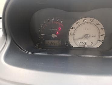 Toyota Ist: 2003 г., 1.5 л, Автомат, Бензин, Хэтчбэк