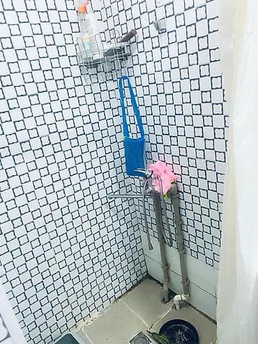 паркинг аренда: Сдается 2-х ком со всеми условиями внутри (пол дома) отдельно. Район — 2