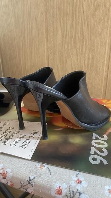 Сабо: Женские мюли River Island Классные мюли из натуральной кожи, стильные — 2