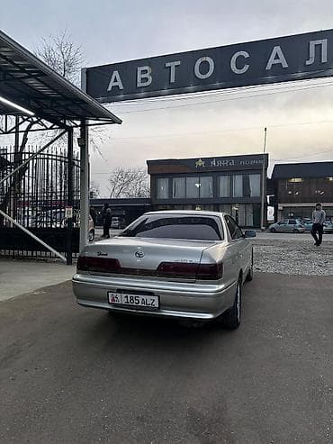 audi a8: Седан бизнес‑класса, правый руль. Серебристый цвет кузова. Кузов – 4 — 3