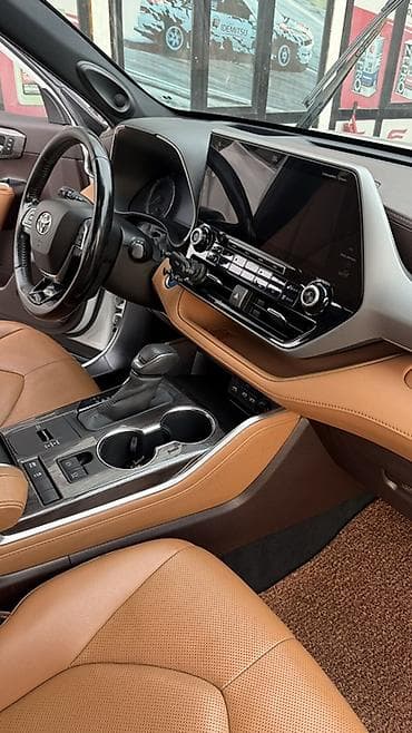 lexus 47: Toyota Highlander: 2020 г., 2.5 л, Автомат, Гибрид, Кроссовер — 1