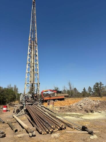 услуги бурения скважин на воду: Услуга: бурение и обустройство скважин на воду Что предлагаем: - — 1