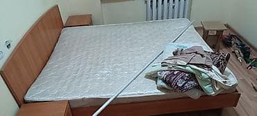 Мебель: Двуспальная кровать с матрасом.

не новый бу отдам за все 3000 — 2
