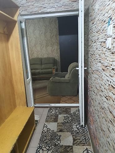 Күндүк ижара: 1 бөлмө, 5-мкр, Душ кабинасы, Алдын ала ээлөө, Тиричилик техникасы — 3