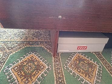 бир: Односпальная кровать без матраса. - Размер спального места — 5