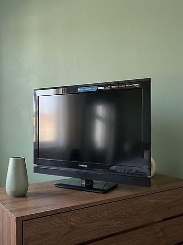 ТВ и видео: Телевизор TOSHIBA с диагональю около 32" (80 см). Плоская ЖК‑панель — 1