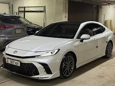 камра: Toyota Camry: 2025 г., 2.5 л, Вариатор, Гибрид, Седан — 1