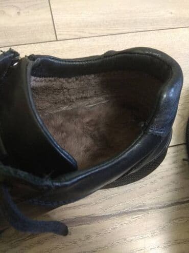 Спецодежда: Продаются мужские ботинки (зимние), 42 размер, кожаные. Производство — 4