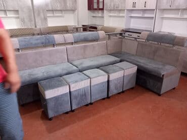 срочно и недорого кухонный уголок в идеальном состоянии: Уголок кухонный, 2.5х1.5, 190х90, 5 пуфик, доставка есть, рассрочки — 4