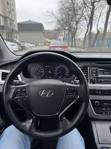 Продажа авто: Hyundai Sonata: 2018 г., 2 л, Автомат, Гибрид, Седан — 5