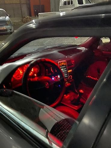 BMW 520: 1991 г., 2.5 л, Механика, Бензин, Седан — 7