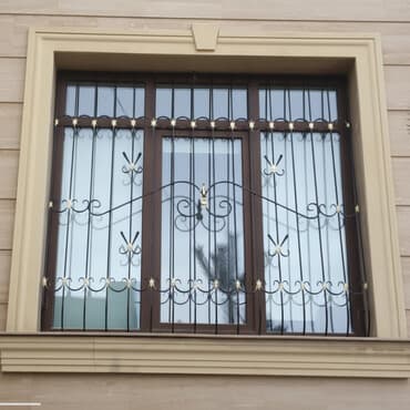 перила из стекла: Решетки для окон, Сварные, На заказ, Бесплатная установка — 1