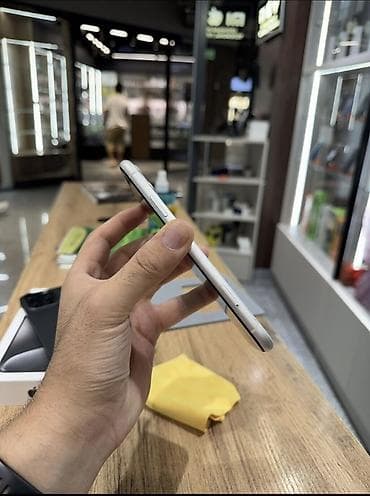 pixel 4a: IPhone 11, Б/у, 128 ГБ, Белый, Коробка, 86 % — 3