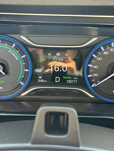 imac 2011: GAC Aion S, белый седан C‑класса на электроприводе. Кузов и дизайн: - — 8