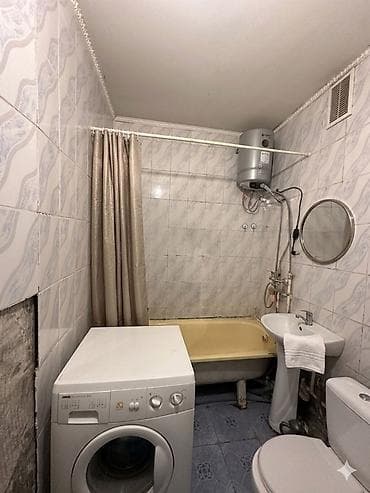 этажки: 1 комната, 36 м², 105 серия, 1 этаж, Старый ремонт — 4