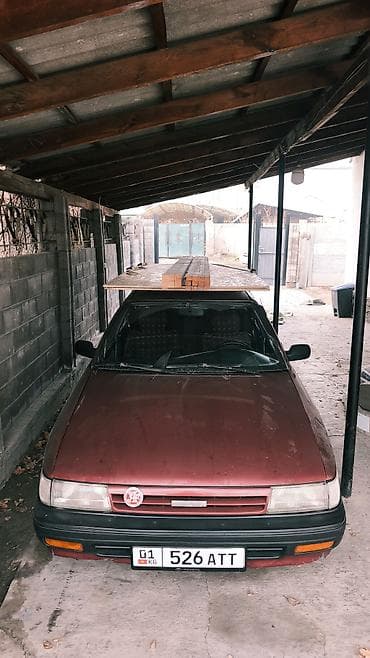 Toyota Carina: 1992 г., 1.6 л, Механика, Бензин, Универсал