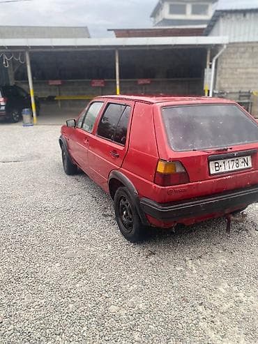малолитражка машина: Volkswagen Golf: 1988 г., Механика, Хэтчбэк — 2