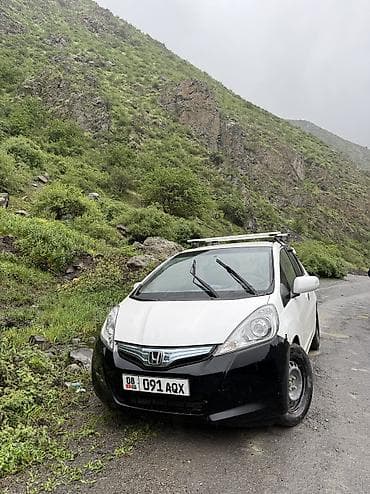 Honda Jazz: 2011 г., 1.5 л, Автомат, Бензин at lalafo.kg Honda Jazz: 2011 г., 1.5 л, Автомат, Бензин