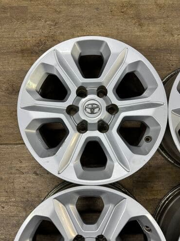 racing: Литые Диски R 17 Toyota, Комплект, отверстий - 6, Б/у — 6