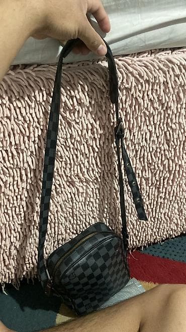 Барсетки: Барсетка, Gucci, Материал: Экокожа, Застежка на молнии, Оригинал, Регулируемый ремень, Новый — 1