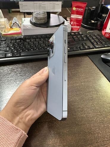 продаю iphone 13: IPhone 13 Pro, Голубой, Защитное стекло — 1