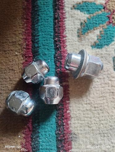 abs e39: Комплект из 4 колесных гаек с хромированными колпачками. корейские — 1