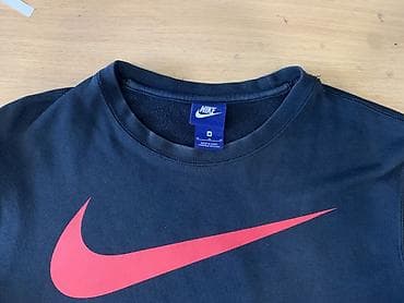 nike tech: Свитшот Nike с логотипом Swoosh и слоганом JUST DO IT. - Модель — 2