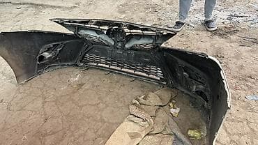 camry 50se: Бампер Toyota, Б/у, Аналог — 4