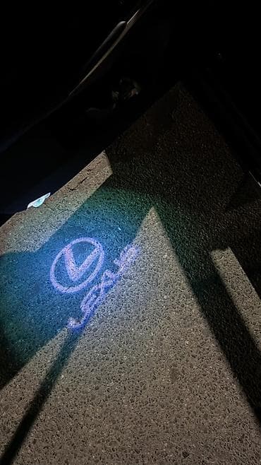 Lexus: Lexus IS: 2014 г., 2.5 л, Гибрид, Седан — 5