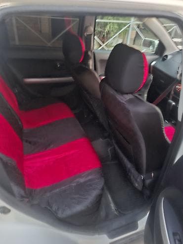 обмен на жазз: Toyota Ist: 2004 г., Автомат, Хэтчбэк — 5