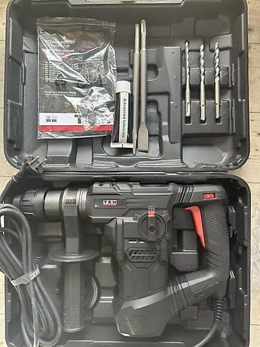 Перфоратор TEH TH3515V 1500W в кейсе Основные характеристики: -