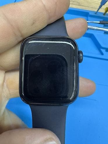 apple watch 40: Apple Watch SE (2‑го поколения), 40 мм, алюминиевый корпус, цвет Space — 4