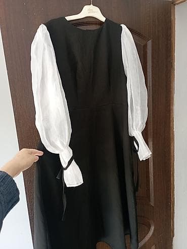 Платье черное с контрастными пышными рукавами продаю срочно - — 2