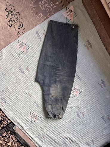 Джинсы: Джинсы свободного кроя (бананы/balloon), деним средней плотности, цвет — 1