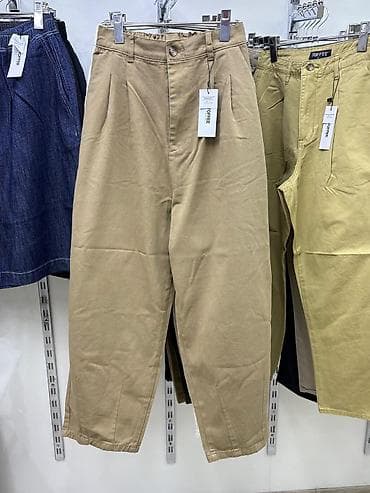 Личные вещи: 2 TUCK COTTON BALLOON BANDING PANTS Минималистичные брюки с двумя — 10