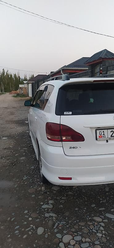 ipsum: Toyota Ipsum: 2002 г., 2.4 л, Автомат, Бензин, Минивэн — 1