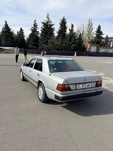 мерседес 124 с: Mercedes-Benz W124: 1989 г., Седан — 7