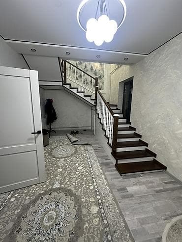 Лестницы и комплектующие на заказ: Деревянная лестница Для дома, Бесплатный замер, Форма лестницы: Много-маршевая, Стиль: Классический — 1