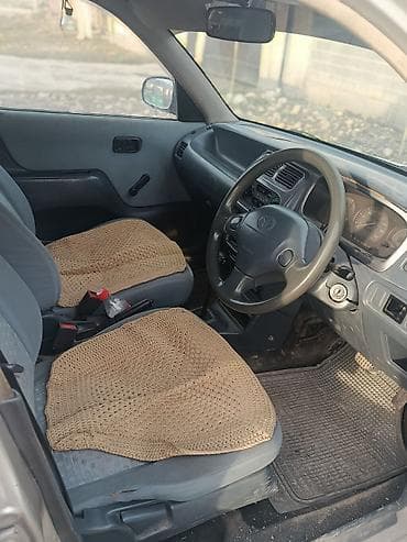 уна тетиктери: Toyota Дуэт: 2001 г., Хетчбек — 3