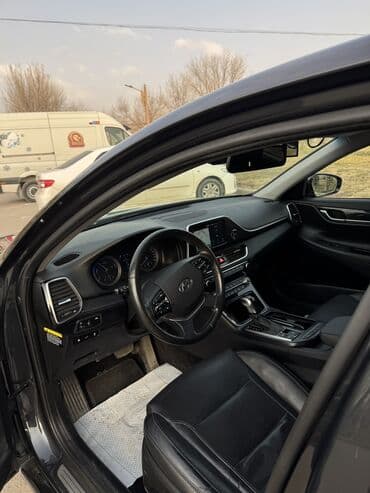 Продажа авто: Hyundai Grandeur: 2018 г., 2.4 л, Вариатор, Гибрид, Седан — 5