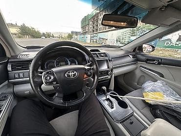 Toyota Camry: 2013 г., 2.5 л, Автомат, Гибрид, Седан — 8