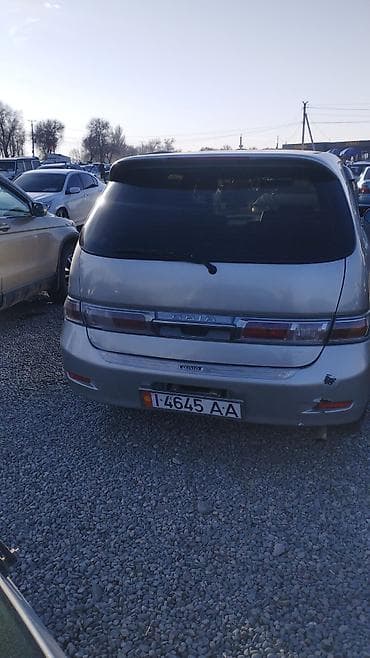 такта витз: Toyota Gaia: 2002 г., 2 л, Автомат, Бензин, Минивэн — 10