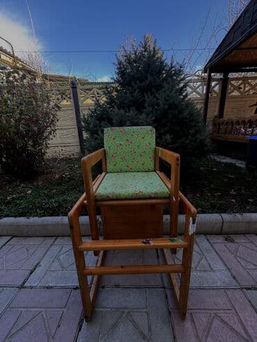 мебель детский сад: Стульчик для кормления, Б/у, Другой бренд, Дерево, Трансформер, цвет - Зеленый, Самовывоз — 1