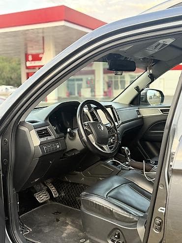 140 500: Ssangyong Rexton Khan: 2018 г., 2.2 л, Типтроник, Дизель, Пикап — 8
