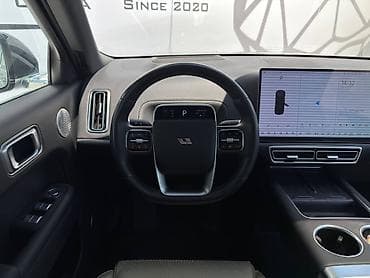 bosser lux: Lixiang L9: 2024 г., 1.5 л, Автомат, Гибрид, Внедорожник — 9