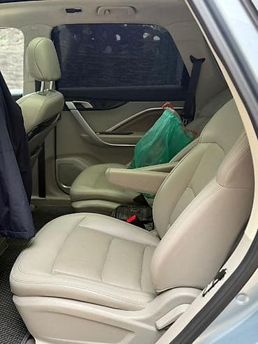 b class: Geely : 2020 г., 1.5 л, Автомат, Бензин, Минивэн — 9