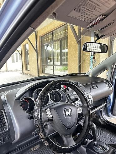 wolkswagen passat: Honda Fit: 2004 г., Бензин, Хэтчбэк — 6
