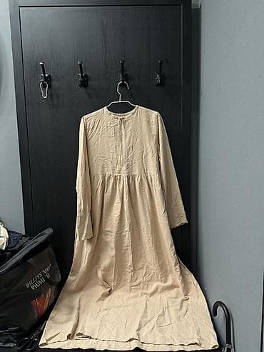 Айымдардын кийими: Күнүмдүк көйнөк, Күз-жаз, Узун модель, Атлас — 1