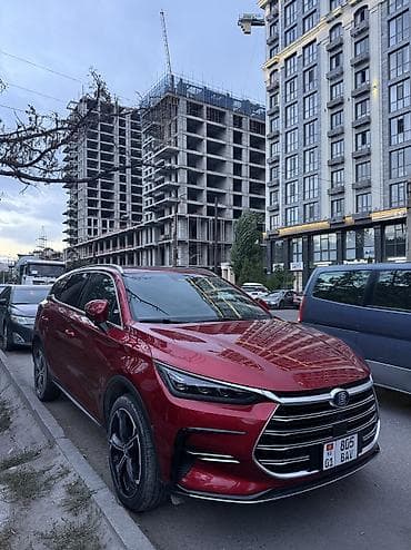 BYD Tang: 2022 г., Гибрид, Кроссовер