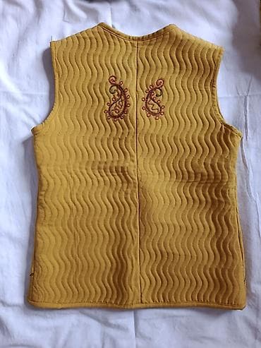 second hand: Стёганый жилет ручной работы - Материал: плотная ткань с мягким — 2